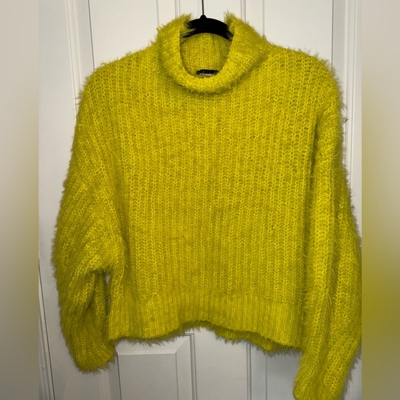 Express top, size S fits loose. Great condition - Picture 2 of 3